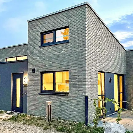 Feriehus Awesome In Lembruch